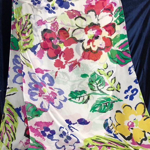 COLLECTION 18 Floral scarf spring! - Picture 3 of 4